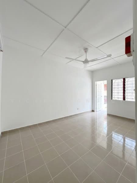 2-storey Terraced House for Rent in Cheras (Kuala Lumpur) - Vickky Wong CF - Living Room - PropertyGuru.com.my