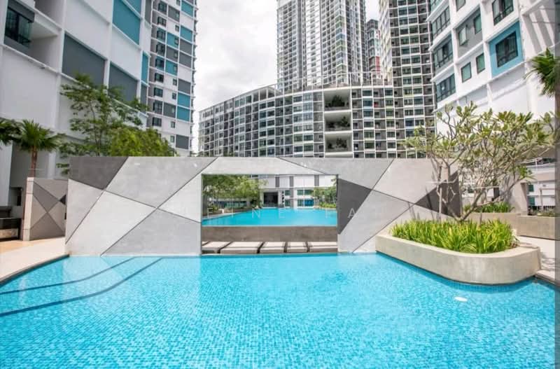Kondominium untuk Disewa di i-SOHO @ i-City - Eleine Tan - Exterior - PropertyGuru.com.my