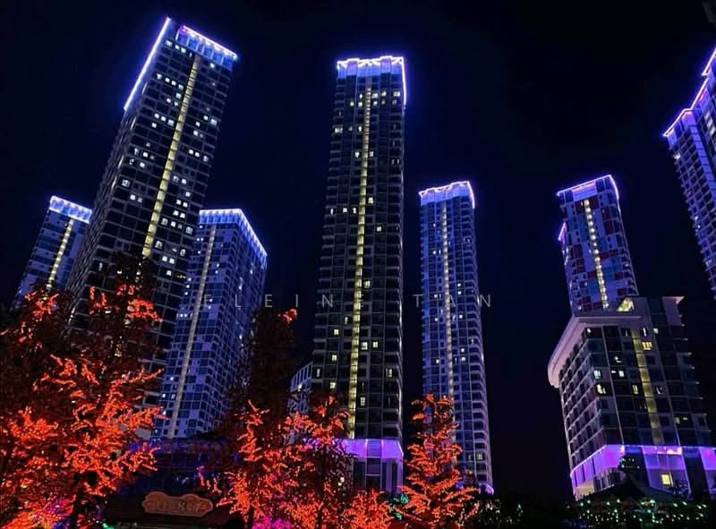 Kondominium untuk Disewa di i-SOHO @ i-City - Eleine Tan - Exterior - PropertyGuru.com.my