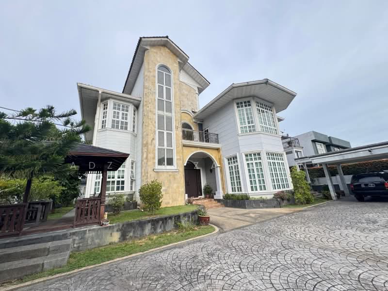 Bungalow House for Sale in Perdana Lakeview East (Cyberjaya) - Adzura Zamedin - Exterior - PropertyGuru.com.my
