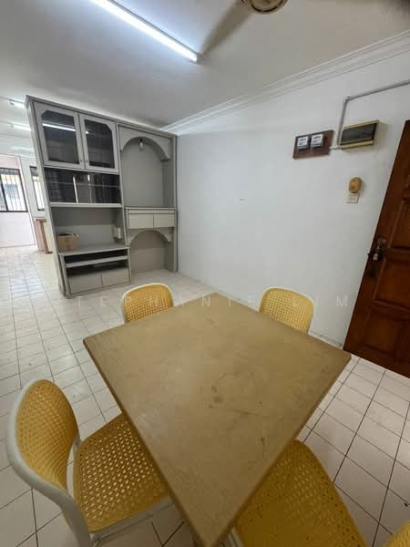 Rumah Flat untuk Disewa di Desa Permai Indah Flat - Stephanie Lim - Dining Room - PropertyGuru.com.my