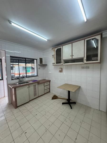 Rumah Flat untuk Disewa di Desa Permai Indah Flat - Stephanie Lim - Kitchen - PropertyGuru.com.my
