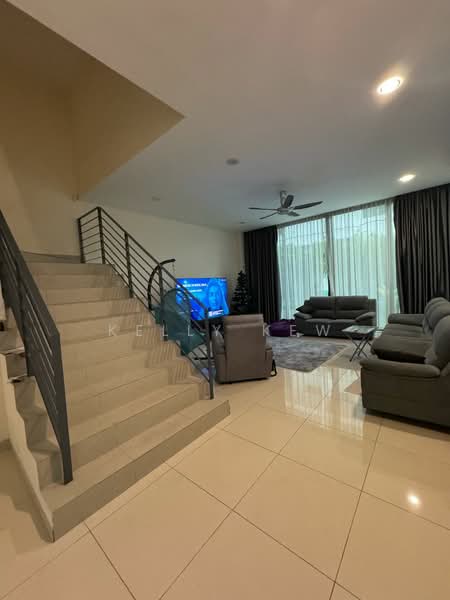 2.5-storey Terraced House for Rent in Bandar Nusaputra (Puchong) - Kelly Kew - Living Room - PropertyGuru.com.my