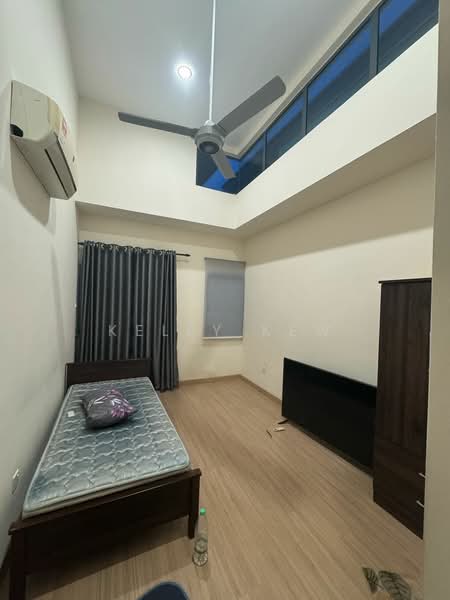 2.5-storey Terraced House for Rent in Bandar Nusaputra (Puchong) - Kelly Kew - Bedroom - PropertyGuru.com.my
