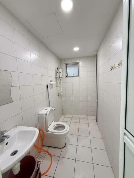 Kediaman Servis untuk Disewa di Greenfield Regency - SJ CHAN - Bathroom - PropertyGuru.com.my