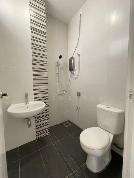 Rumah Kluster untuk Dijual di Bukit Indah (Iskandar Puteri (Nusajaya)) - Serene Teh - Bathroom - PropertyGuru.com.my