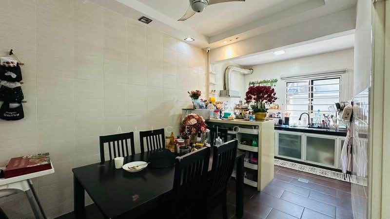 2-storey Terraced House for Sale in Kota Emerald (Rawang) - Alice Low - Kitchen - PropertyGuru.com.my