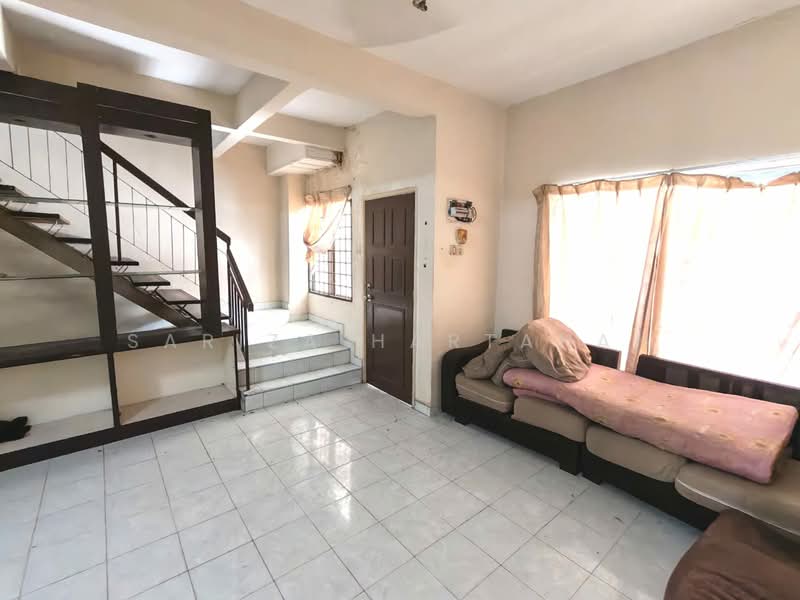 Rumah Teres 2 Tingkat untuk Dijual di Bandar Puncak Alam (Puncak Alam) - Sariza Hartanah - Living Room - PropertyGuru.com.my