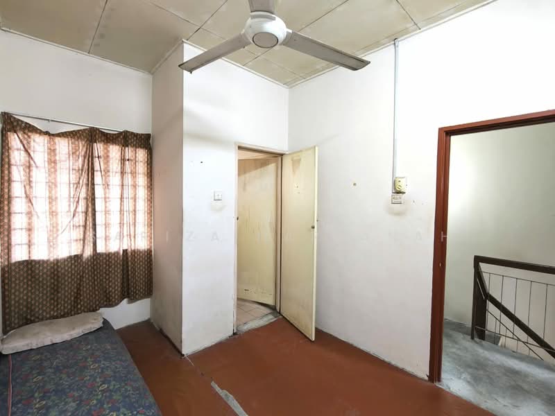 Rumah Teres 2 Tingkat untuk Dijual di Bandar Puncak Alam (Puncak Alam) - Sariza Hartanah - Bedroom - PropertyGuru.com.my