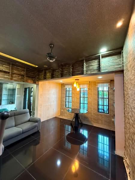 Rumah Teres 1 Tingkat untuk Dijual di Taman Universiti (Skudai) - Sharon Ng - Living Room - PropertyGuru.com.my