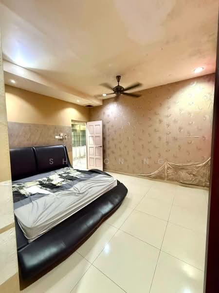 Rumah Teres 1 Tingkat untuk Dijual di Taman Universiti (Skudai) - Sharon Ng - Bedroom - PropertyGuru.com.my