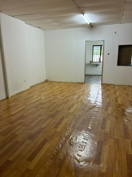 Kedai untuk Disewa di Salak Selatan (Kuala Lumpur) - Tron Wan - Interior - PropertyGuru.com.my