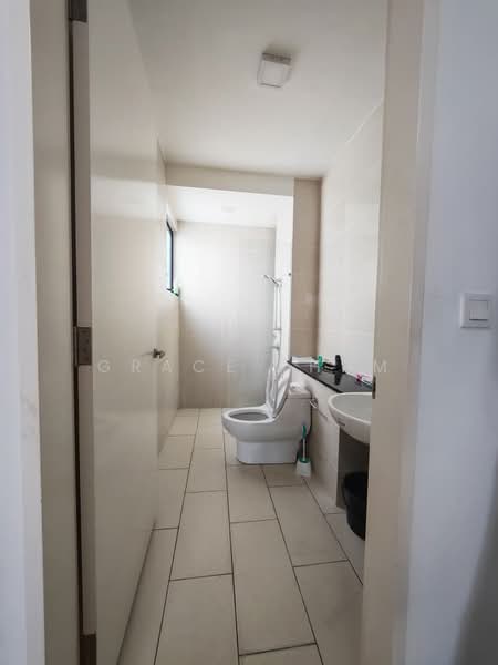 3-storey Terraced House for Rent in Puchong (Selangor) - Grace Tham - Bathroom - PropertyGuru.com.my
