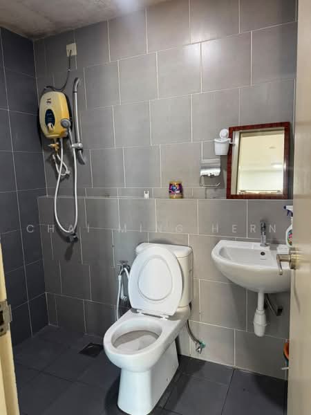 Service Residence for Rent at Flexis @ One South - Chai Ming Hern - Bathroom - PropertyGuru.com.my