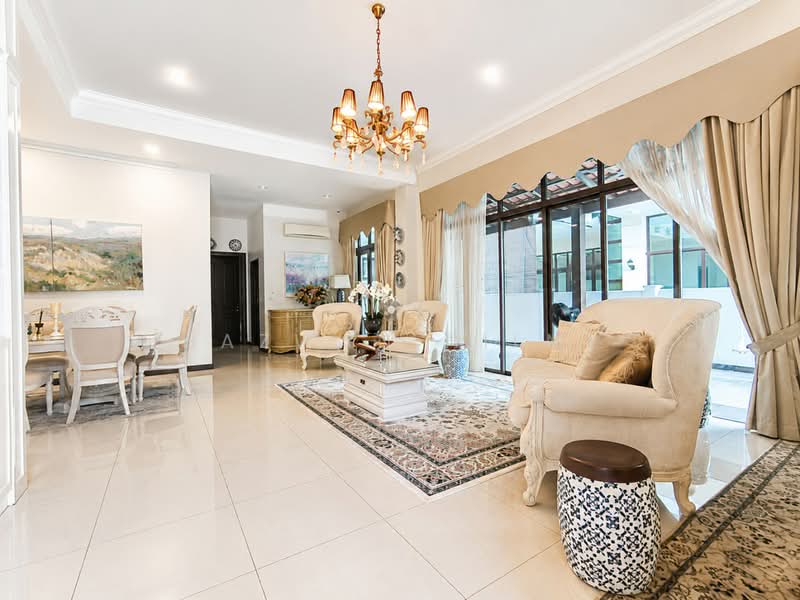 Rumah Berkembar untuk Dijual di Subang Jaya (Selangor) - Hazwan Hilmi - Living Room - PropertyGuru.com.my