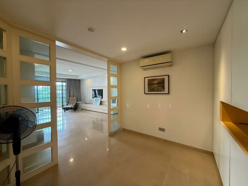Kondominium untuk Dijual di The Straits View Condominium - Werner Kee - Living Room - PropertyGuru.com.my