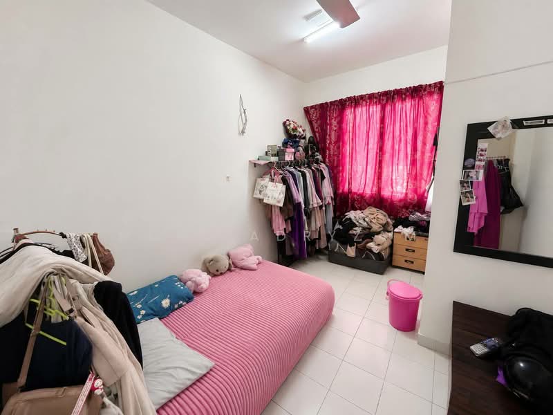 Rumah Teres 2-Tingkat untuk Dijual di Kampung Pulau Meranti (Puchong) - Mohd Adryzam - Bedroom - PropertyGuru.com.my