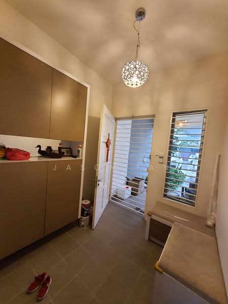 Rumah Bandar untuk Dijual di D'alpinia (Puchong) - Jason Tan - Entrance - PropertyGuru.com.my
