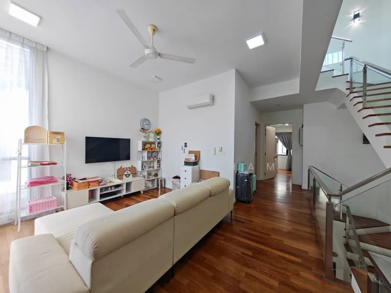Rumah Teres 3-Tingkat untuk Dijual di Puchong (Selangor) - Grace Tham - Living Room - PropertyGuru.com.my