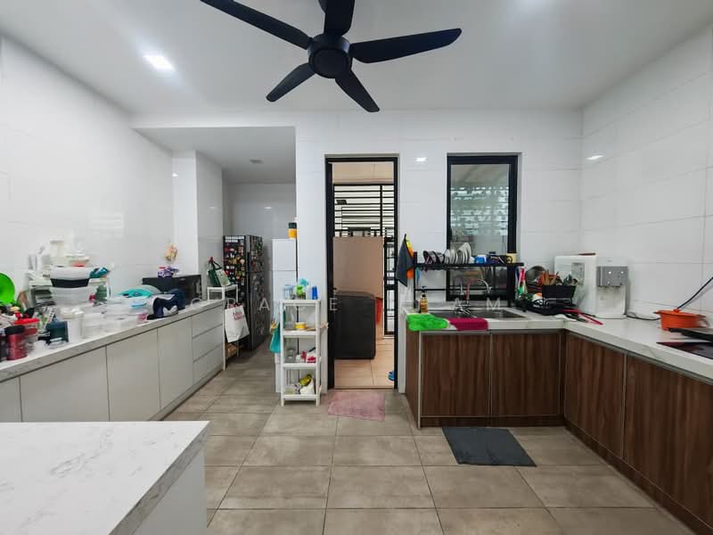 Rumah Teres 3-Tingkat untuk Dijual di Puchong (Selangor) - Grace Tham - Kitchen - PropertyGuru.com.my