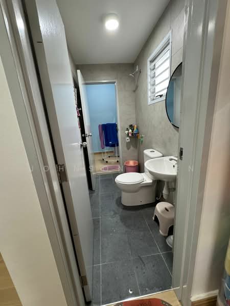 Rumah Teres 2 Tingkat untuk Dijual di Taman Kulai (Kulai) - Johnson Chen - Bathroom - PropertyGuru.com.my