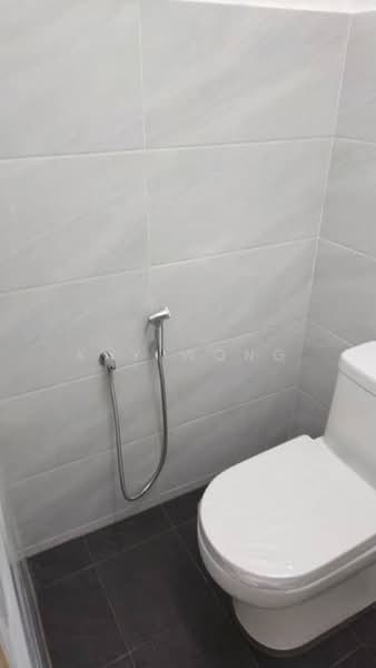 Pangsapuri untuk Dijual di Gambier Heights - Kay Wong - Bathroom - PropertyGuru.com.my