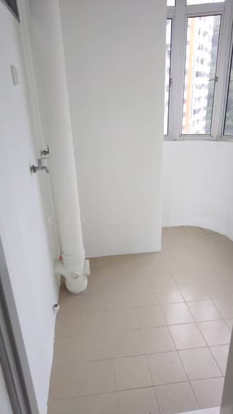 Pangsapuri untuk Dijual di Gambier Heights - Kay Wong - Balcony - PropertyGuru.com.my