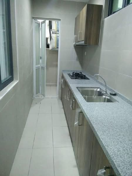 Service Residence for Sale at D'Secret Garden (Pangsapuri Kempas Indah) - Jovel Lim - Kitchen - PropertyGuru.com.my