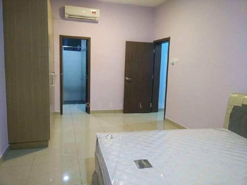 Service Residence for Sale at D'Secret Garden (Pangsapuri Kempas Indah) - Jovel Lim - Bedroom - PropertyGuru.com.my