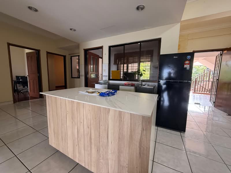 Condominium for Sale at Cyber Heights Villa - Henry Liew - Kitchen - PropertyGuru.com.my