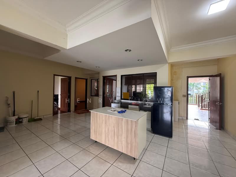 Condominium for Sale at Cyber Heights Villa - Henry Liew - Kitchen - PropertyGuru.com.my