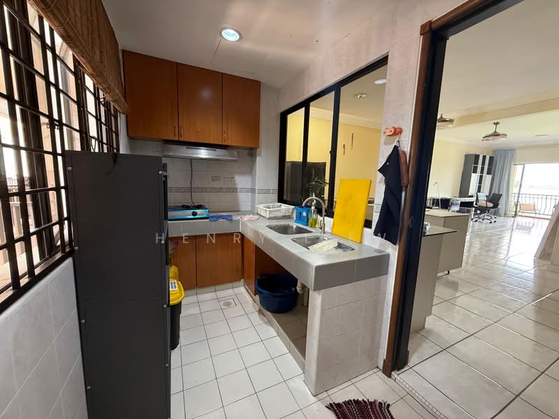 Condominium for Sale at Cyber Heights Villa - Henry Liew - Kitchen - PropertyGuru.com.my
