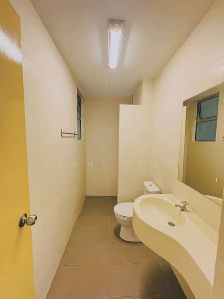 Service Residence for Sale at Platinum Lake PV 21 - Yanny Siow - Bathroom - PropertyGuru.com.my