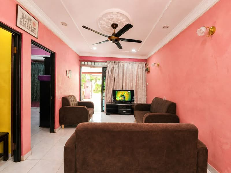 Rumah Teres 1-Tingkat untuk Dijual di Bandar Kinrara (Selangor) - Amy Oktavia - Living Room - PropertyGuru.com.my