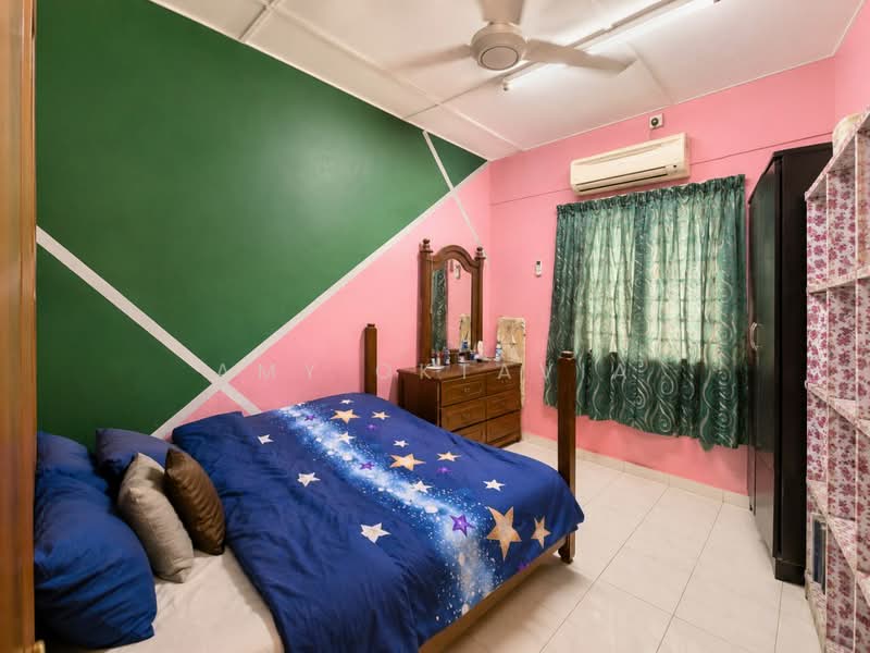Rumah Teres 1-Tingkat untuk Dijual di Bandar Kinrara (Selangor) - Amy Oktavia - Bedroom - PropertyGuru.com.my