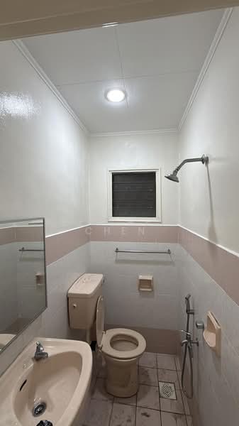 Terraced House for Rent in Usj 18 (Subang Jaya) - Yee Cheak Chen - Bathroom - PropertyGuru.com.my