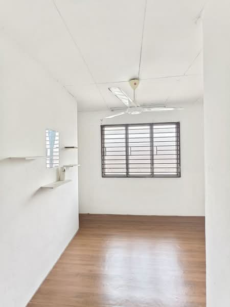 2-storey Terraced House for Sale in Sungai Buloh (Selangor) - Syukor Hartanah - Interior - PropertyGuru.com.my