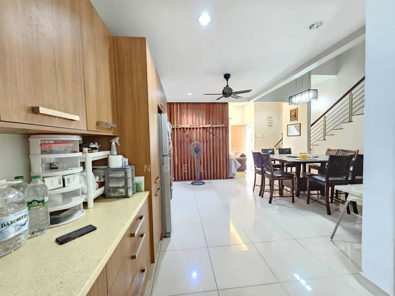 Rumah Teres 2.5 Tingkat untuk Dijual di Taman Oasis (Cheras) - Angel Ng - Kitchen - PropertyGuru.com.my