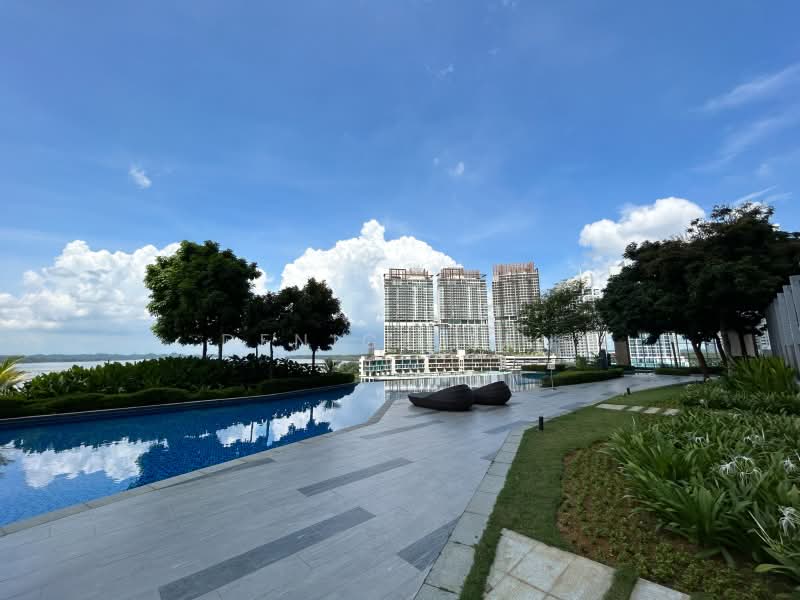 Servis Apartment untuk Disewa di Southern Marina Residences - Denice Tan - Pool - PropertyGuru.com.my