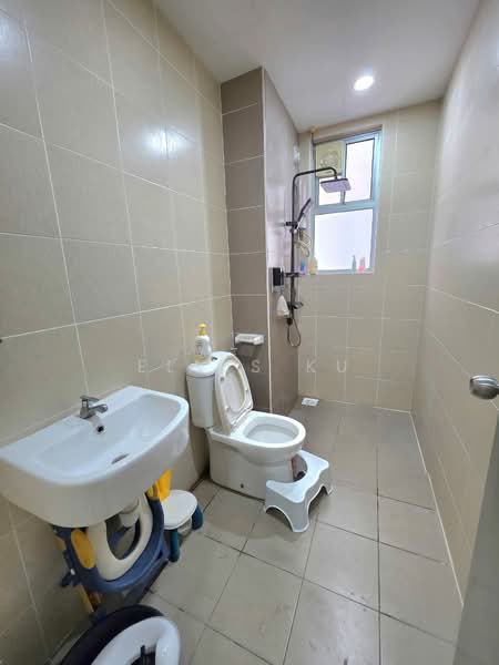 Service Residence for Rent at Country Garden Central Park - Elvis Ku - Bathroom - PropertyGuru.com.my