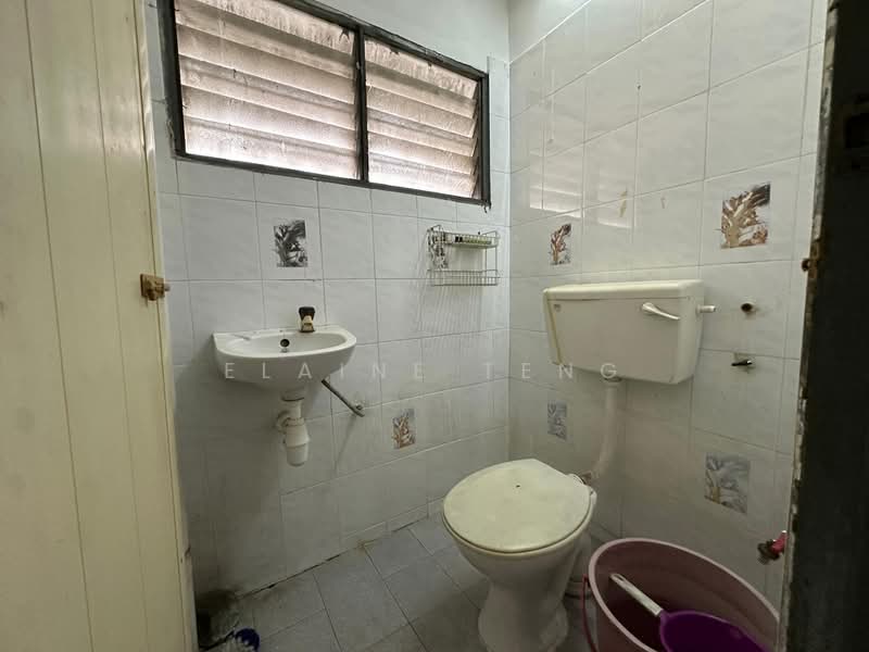 2-storey Terraced House for Sale in Taman Desawan (Klang) - Elaine Teng - Bathroom - PropertyGuru.com.my