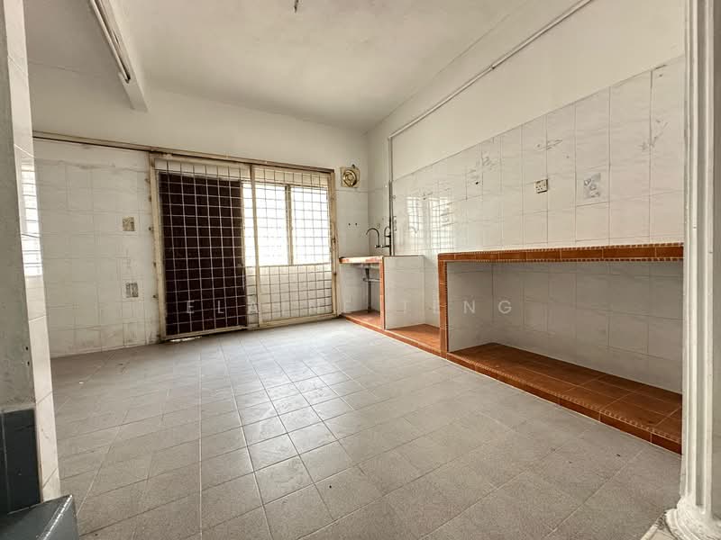 2-storey Terraced House for Sale in Taman Desawan (Klang) - Elaine Teng - Kitchen - PropertyGuru.com.my