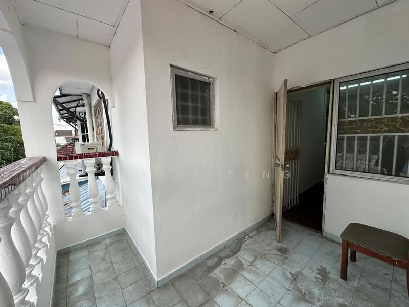 2-storey Terraced House for Sale in Taman Desawan (Klang) - Elaine Teng - Balcony - PropertyGuru.com.my