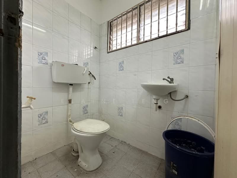 2-storey Terraced House for Sale in Taman Desawan (Klang) - Elaine Teng - Bathroom - PropertyGuru.com.my