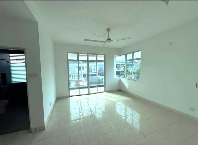 2-storey Terraced House for Sale in Bandar Uda Utama (Johor Bahru) - Karl Lim - Living Room - PropertyGuru.com.my
