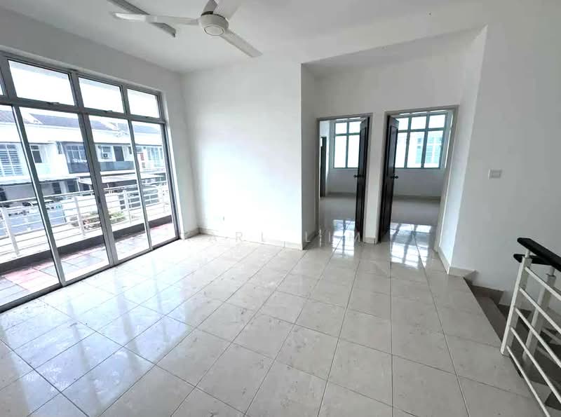 2-storey Terraced House for Sale in Bandar Uda Utama (Johor Bahru) - Karl Lim - Living Room - PropertyGuru.com.my