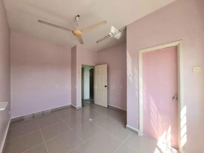 Pangsapuri untuk Dijual di Pangsapuri Cendana - Farah Dina - Interior - PropertyGuru.com.my