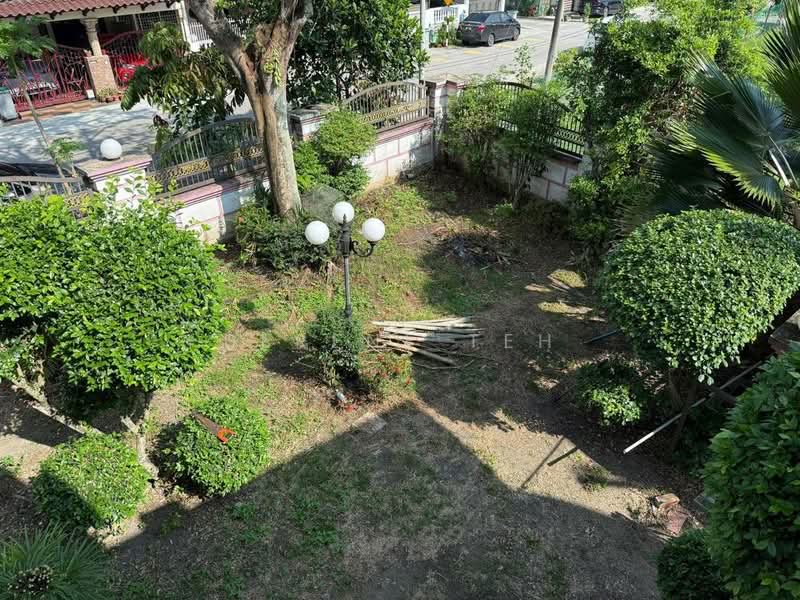2-storey Terraced House for Sale in Taman Maju (Batu Pahat) - Serene Teh - Garden - PropertyGuru.com.my