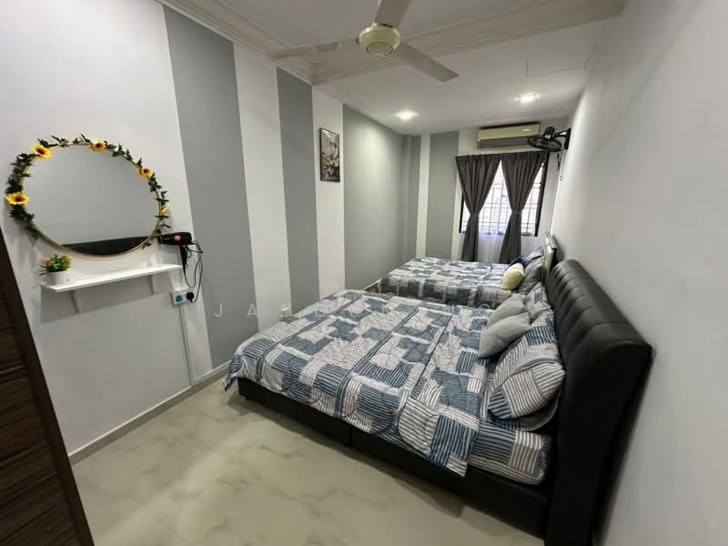 Rumah Teres 2-Tingkat untuk Dijual di Taman Setia Indah (Tebrau) - Jayden Ng - Bedroom - PropertyGuru.com.my