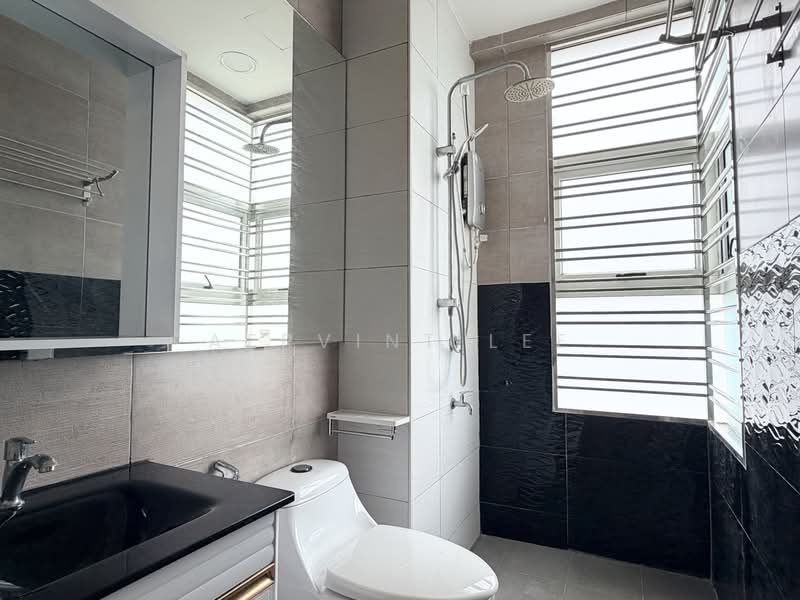 Service Residence for Rent at D'carlton (Residensi Seri Mega) - Aervint Lee - Bathroom - PropertyGuru.com.my